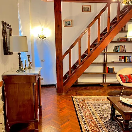 Rustic Retreat With Tuscan Views Near Florence Appartement